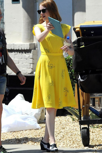 Golden Harmony – La La Land–Inspired Yellow Floral Cap-Sleeve A-Line Dress