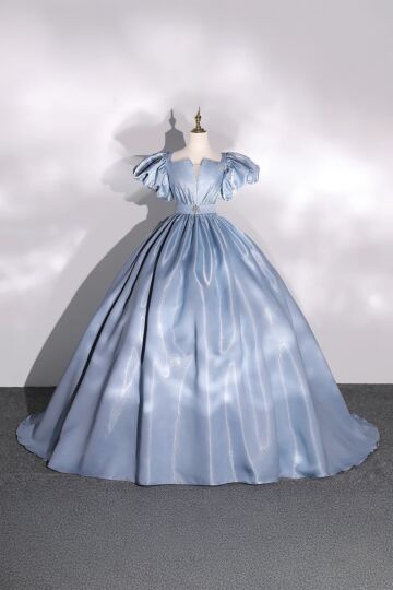 Celestial Grace – Elegant Puffy Sleeve Dress