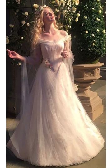 Elle Fanning Aurora Off-the-shoulder Tulle Wedding Dress in Movie Maleficent 2