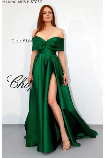 Emerald Allure – Off-the-Shoulder Satin Ball Gown with Thigh-High Slit