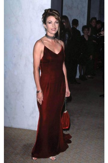 Jane Seymour Burgundy Velvet Spaghetti Straps V-neck Backless Formal Dress