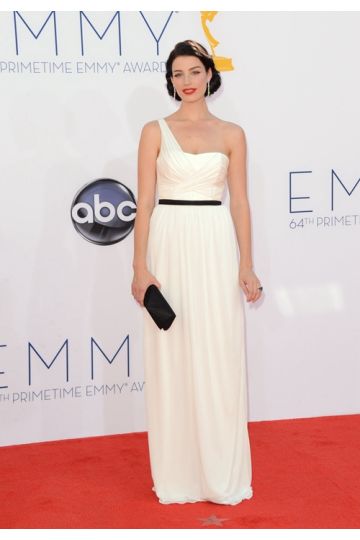 Ivory Grace – Jessica Paré One-Shoulder Chiffon Gown
