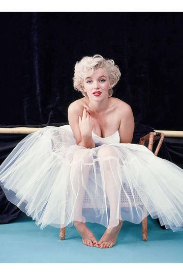 Marilyn Monroe Ballerina Sitting Inspired White Strapless Tulle Dress For Photograph