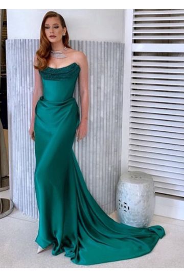 Emerald Elegance – Marina Ruy Barbosa Green Satin Gown (amfAR Cannes 2019)