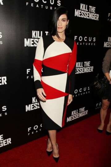 Paz Vega Inspired Red and Black and White Round Neck Colour-Block Column Knee-Length Dress - main reference image