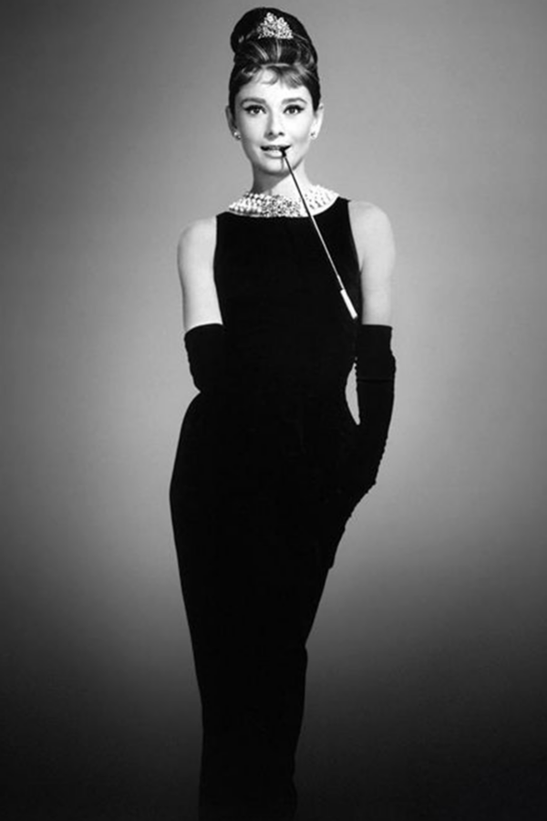 Iconic Noir – Breakfast at Tiffany’s–Inspired Black Jewel-Neck Sheath Gown