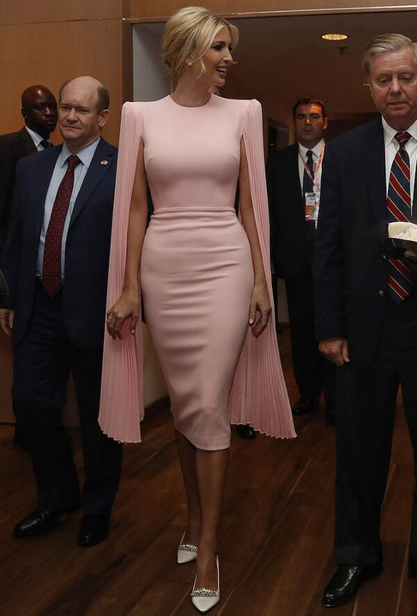 Diplomat’s Poise – Summit Reception–Inspired Blush Pink Pleated Cape-Sleeve Sheath Midi Dress