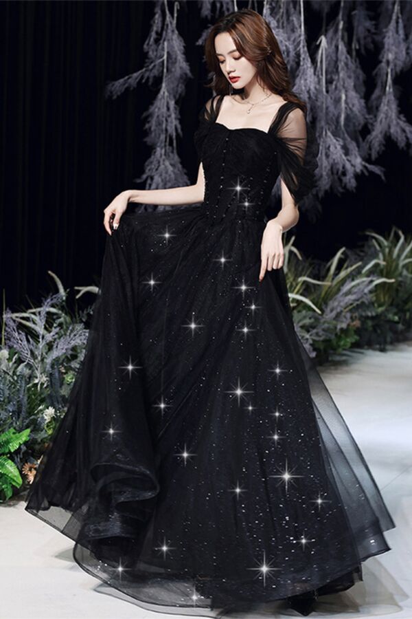 Midnight Lace and Tulle Gown with Sparkling Accents – Elegant Off-Shoulder Evening Dress