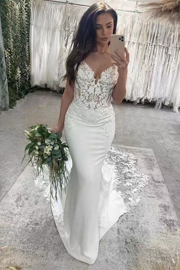 Lace V-Neck Gown with for Formal Events