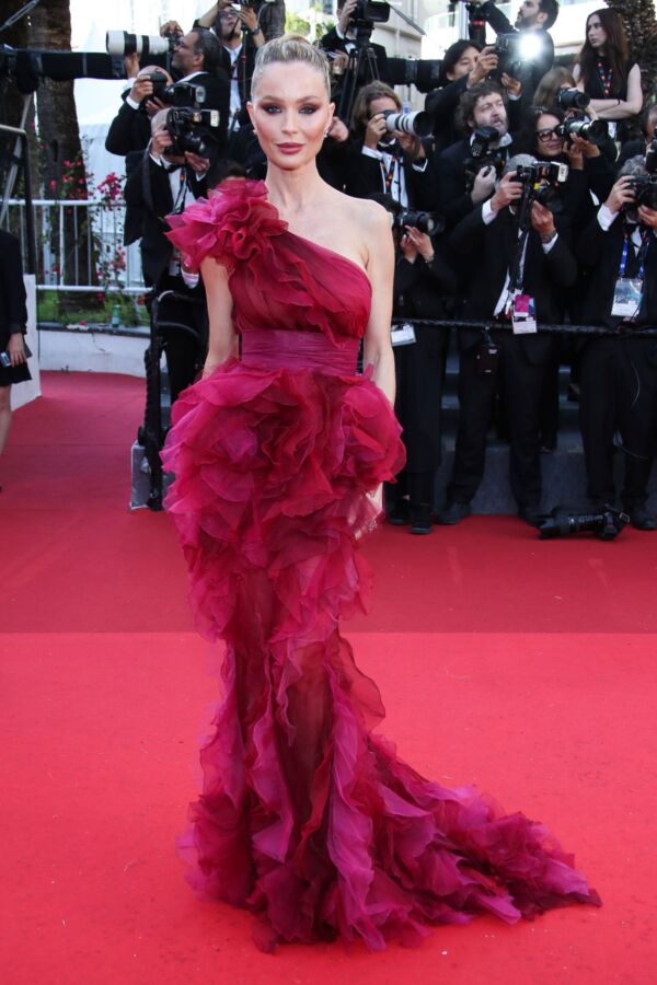 Georgina Chapman Inspired Burgundy One-Shoulder Ruffled Mermaid Evening Gown - main reference image