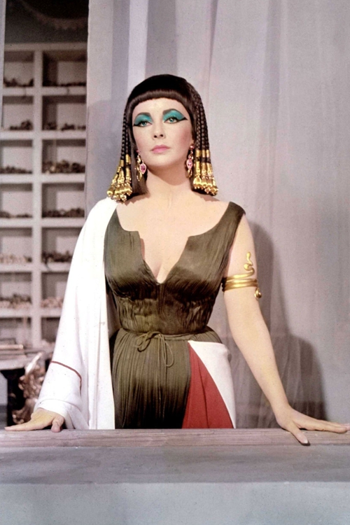 Elizabeth Taylor Inspired Dark Green Dress in 1960s Movie "Cleopatra"