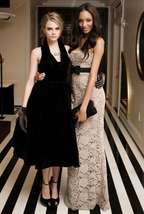 Champagne Allure – Jourdan Dunn Met Gala 2012–Inspired Spaghetti-Strap Lace Sheath Gown