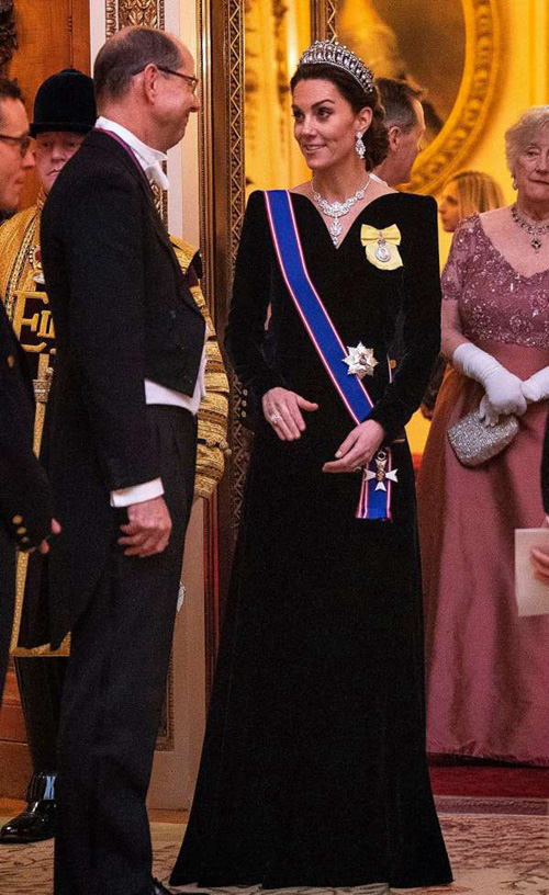 Kate Middleton Black Velvet Long-sleeve Formal Evening Celebrity Dress